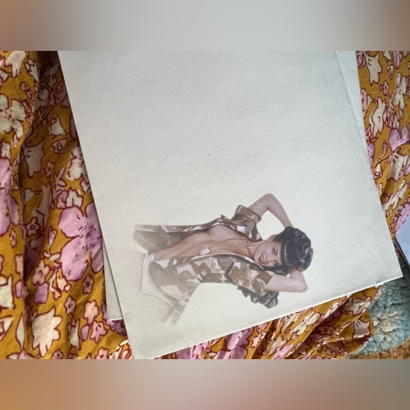 Bettie page by night stationary art by Olivia - Picture 7 of 8